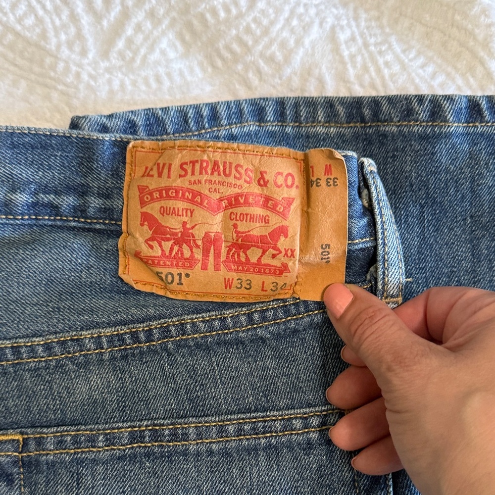 501 Levi's Classic Straight Men's Jeans in Blue